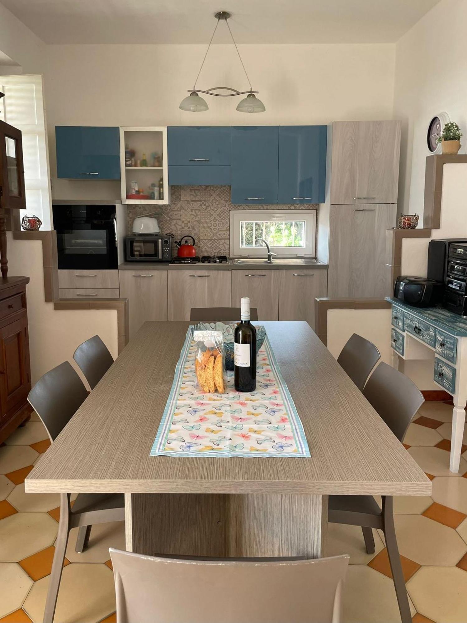Casa Vacanze Reginotte 巴莱斯特拉泰 外观 照片