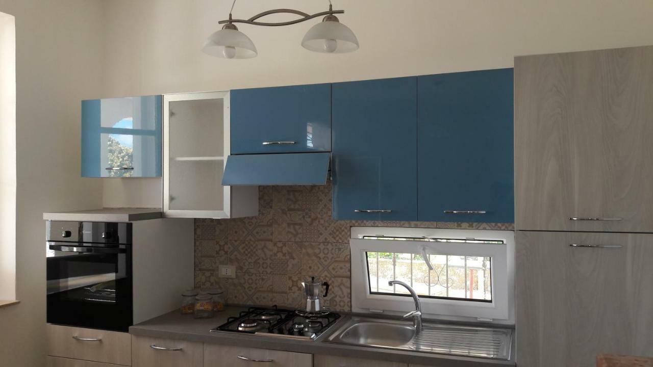 Casa Vacanze Reginotte 巴莱斯特拉泰 外观 照片