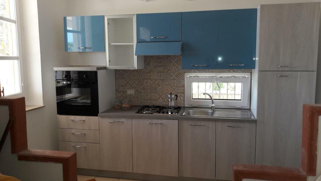 Casa Vacanze Reginotte 巴莱斯特拉泰 外观 照片