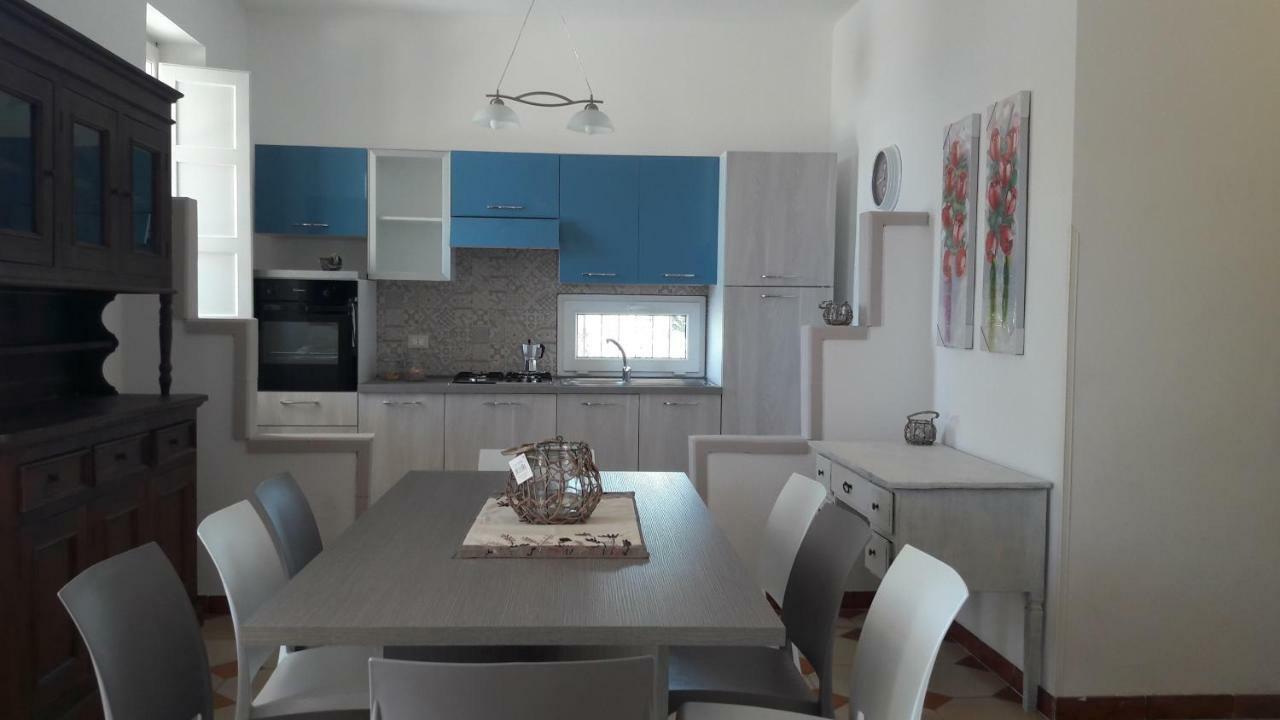 Casa Vacanze Reginotte 巴莱斯特拉泰 外观 照片